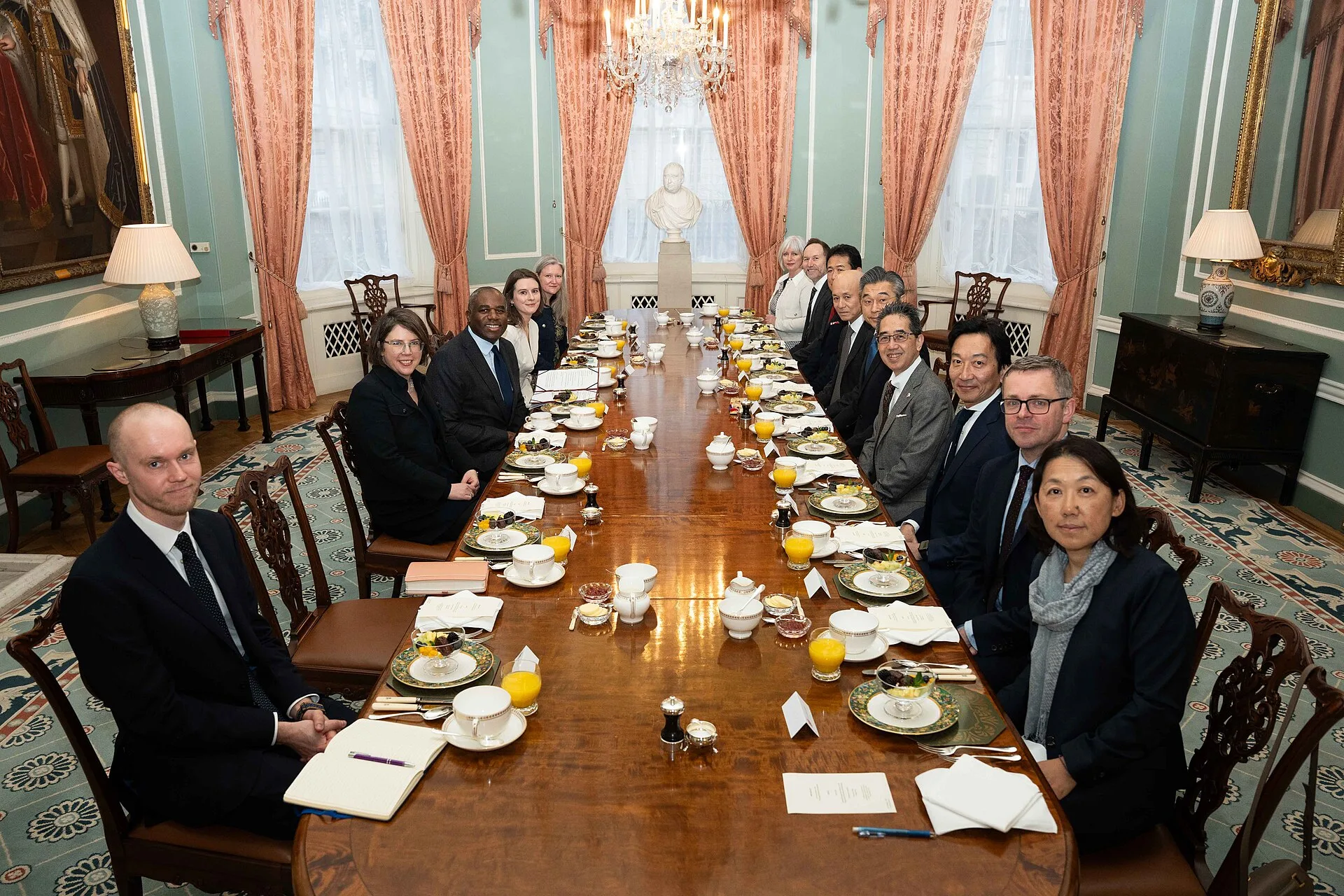 25/02/2025. London, United Kingdom. Foreign Secretary David Lammy meets with Japanese business leaders. Picture by Elliot Vick / FCDO